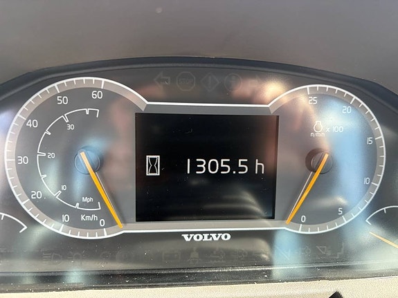 Volvo L 60 H 8 of 8