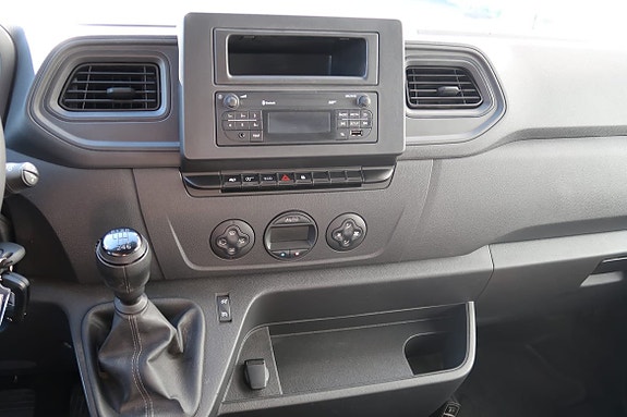 Renault Master 7 of 9