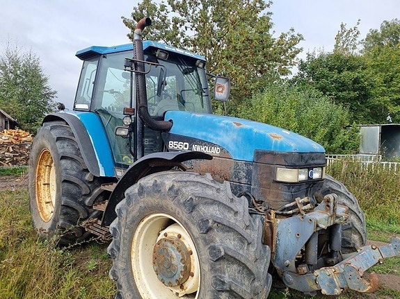 New Holland 8560 4 of 9