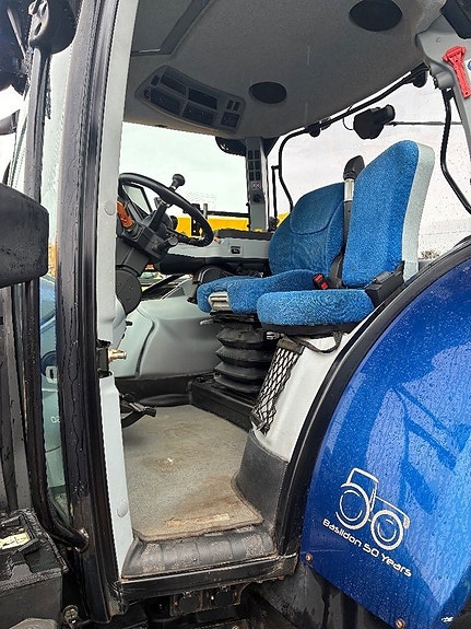 New Holland T 6.160 AC 9 of 17