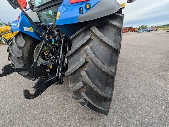 New Holland T5.110 5 of 16
