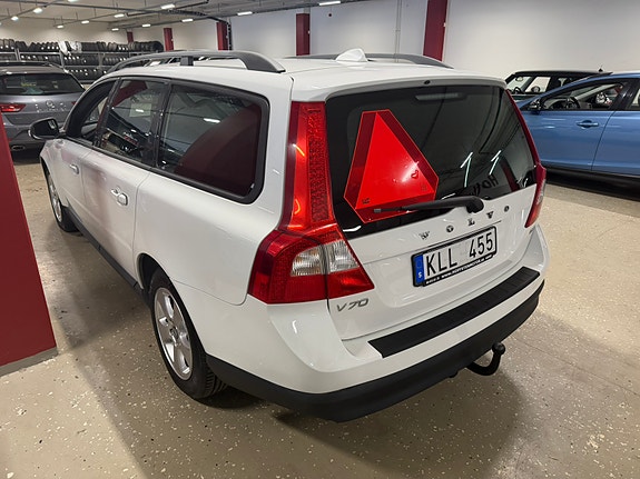 Volvo V70 5 of 9