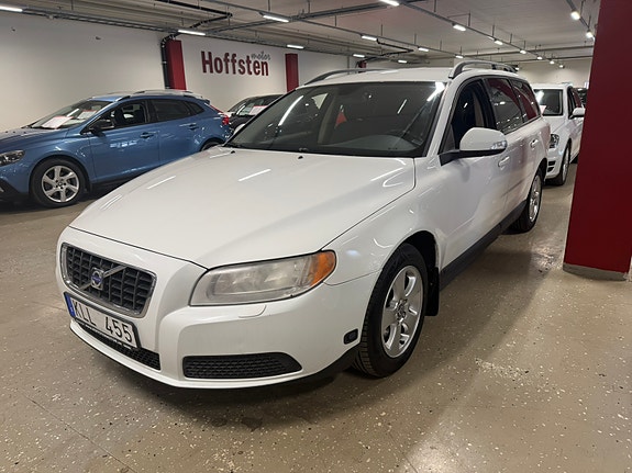Volvo V70 3 of 9