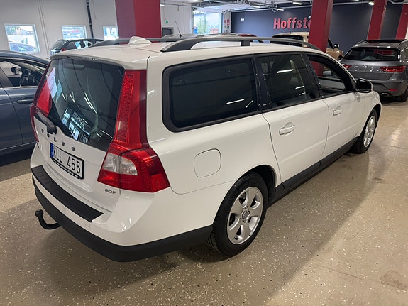 Volvo V70 6 of 9