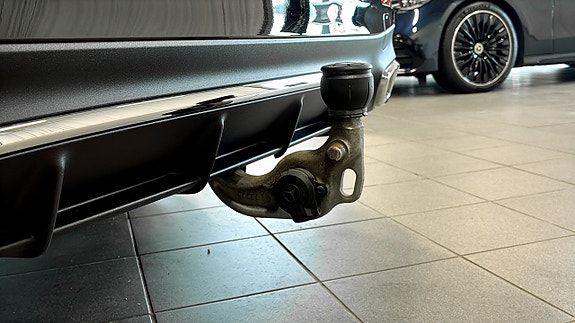 Mercedes-Benz E300 e 14 of 21