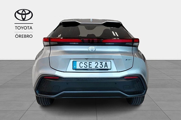 Toyota C-HR 5 of 11