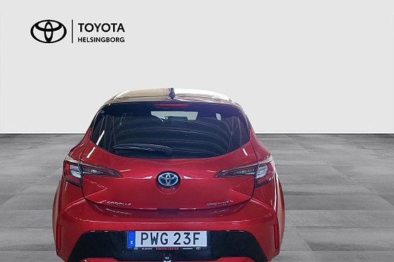 Toyota Corolla 5 of 14