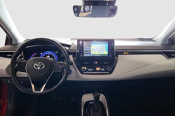 Toyota Corolla 9 of 14