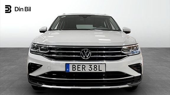 Volkswagen Tiguan 4 of 12