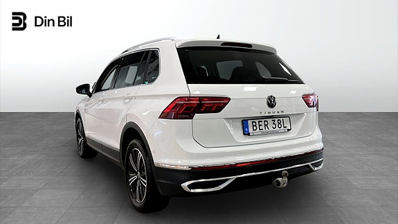 Volkswagen Tiguan 3 of 12