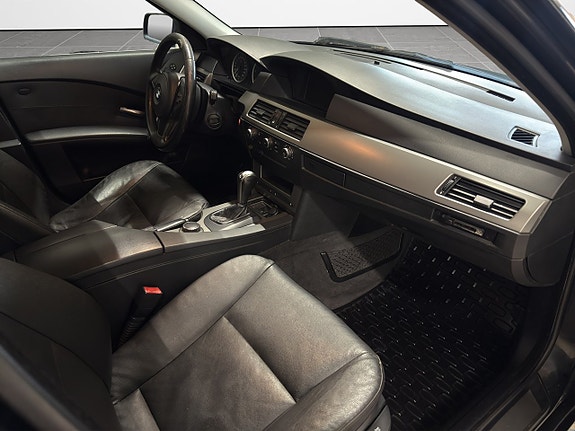 BMW 520d 11 of 16