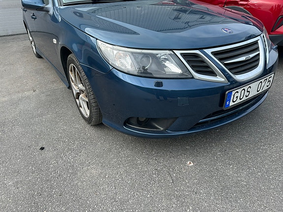 Saab 9-3 4 of 5