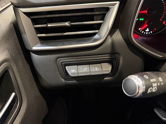 Renault Clio 21 of 23