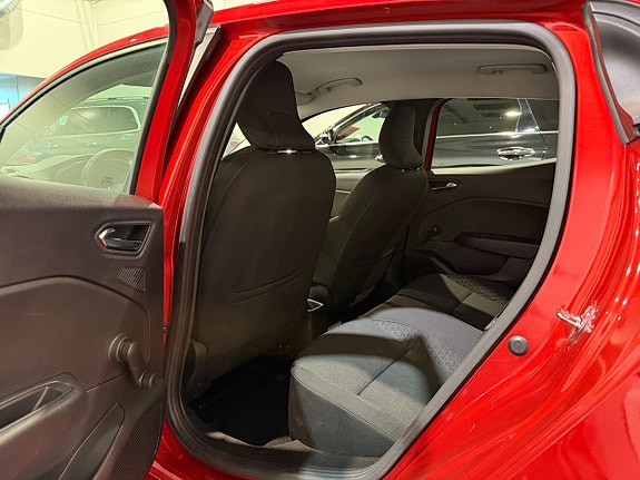 Renault Clio 13 of 23