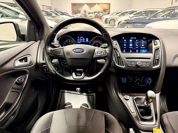 Ford Focus 6 of 11