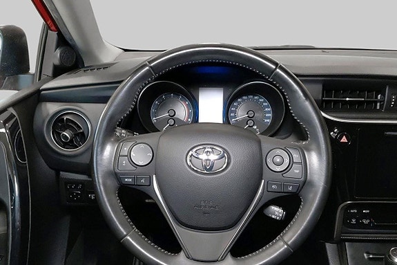 Toyota Auris 9 of 10