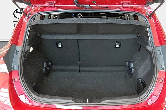 Toyota Auris 10 of 10