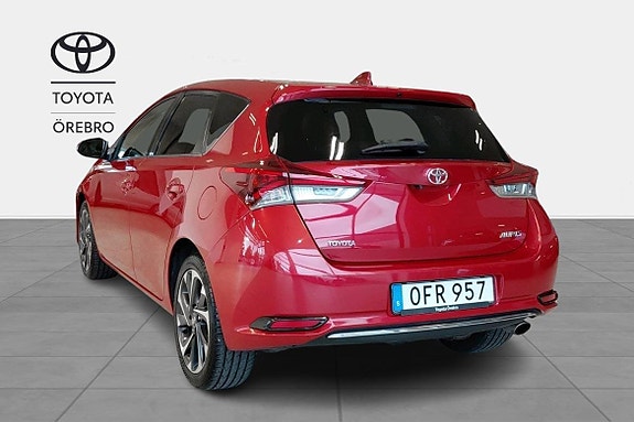Toyota Auris 3 of 10