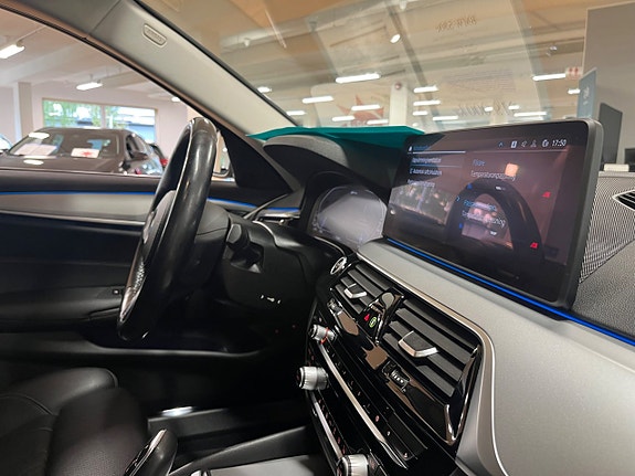 BMW 530e 19 of 24