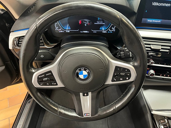 BMW 530e 13 of 24
