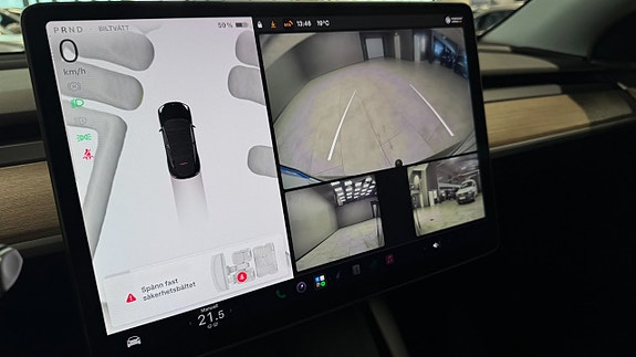 Tesla Model Y 9 of 22