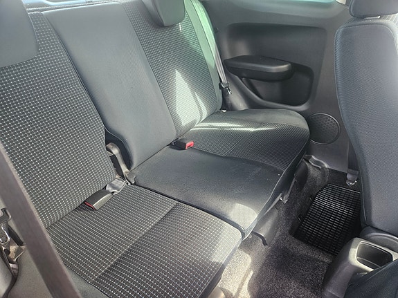 Suzuki Swift 6 of 9