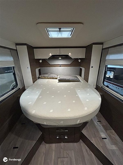 Hymer B890ML - Mercedes. Välvårdad bil med rätt utrustning för äventyr off gr 17 of 21