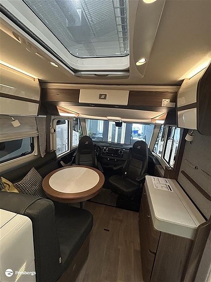 Hymer B890ML - Mercedes. Välvårdad bil med rätt utrustning för äventyr off gr 20 of 21