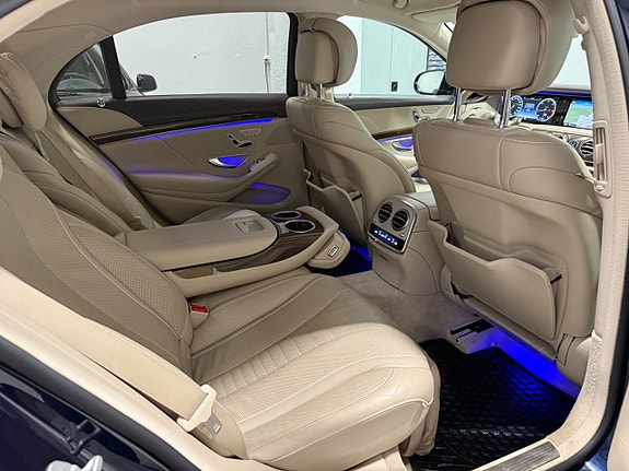 Mercedes-Benz S350 16 of 25