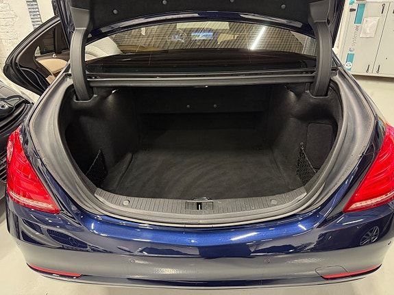 Mercedes-Benz S350 25 of 25