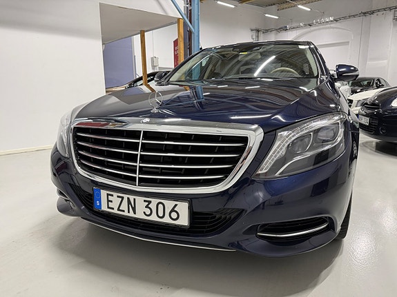 Mercedes-Benz S350 2 of 25