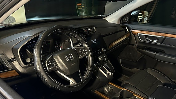Honda CR-V 12 of 30