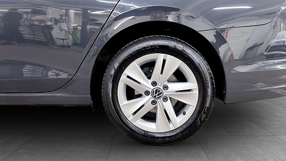 Volkswagen Golf I 6 of 12