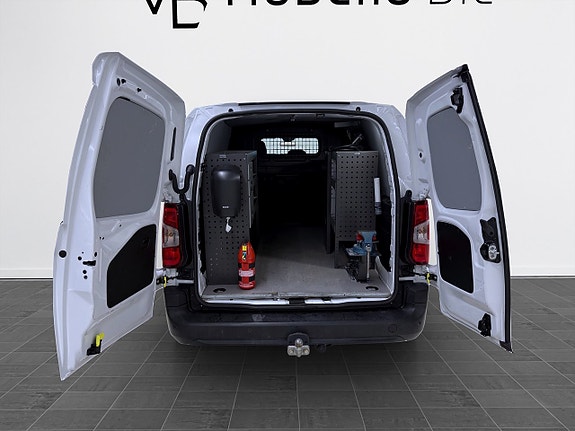 Peugeot e-Partner 9 of 17