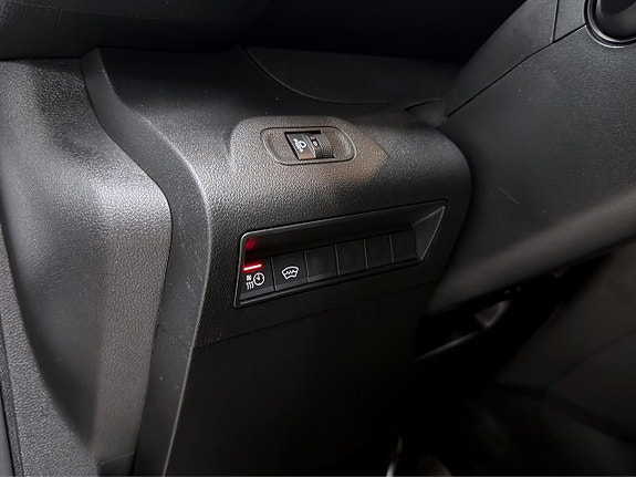 Peugeot e-Partner 13 of 17