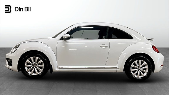 Volkswagen Beetle 2 of 12