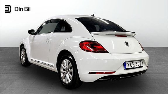 Volkswagen Beetle 3 of 12