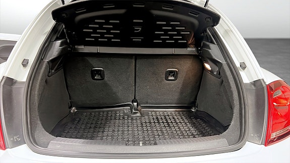 Volkswagen Beetle 12 of 12