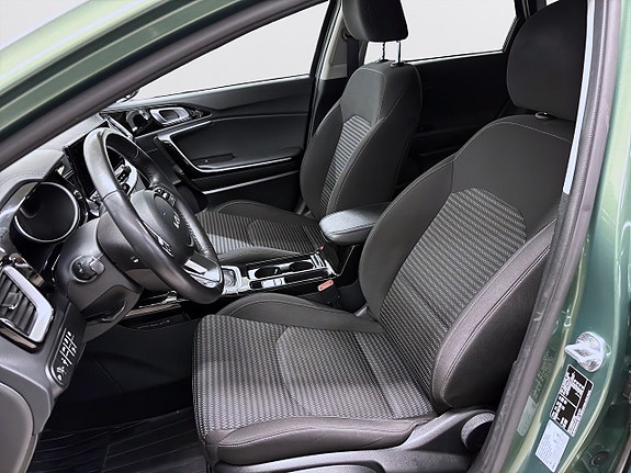 Kia Ceed 12 of 16