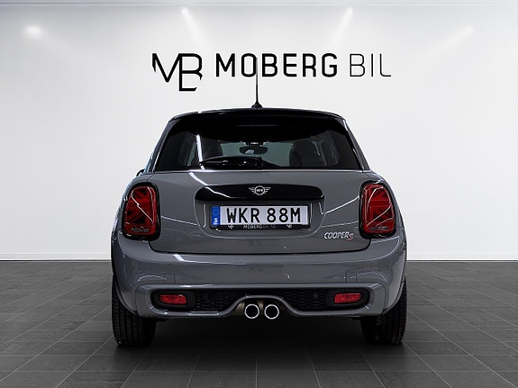 MINI Cooper S 6 of 16