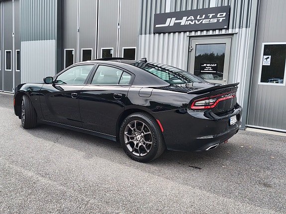 Dodge Charger 10 of 30