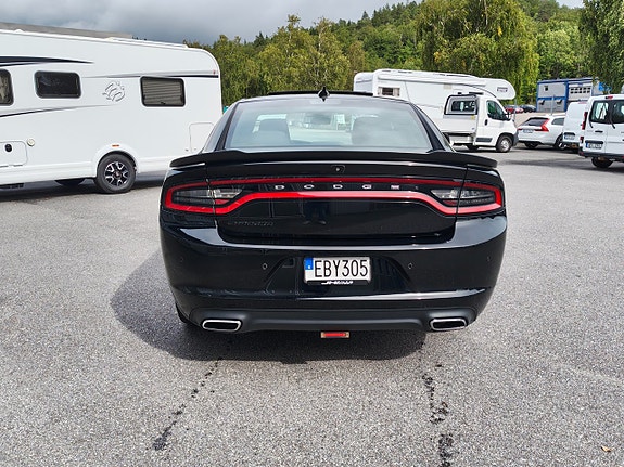 Dodge Charger 8 of 30