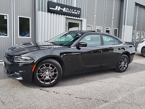 Dodge Charger 12 of 30