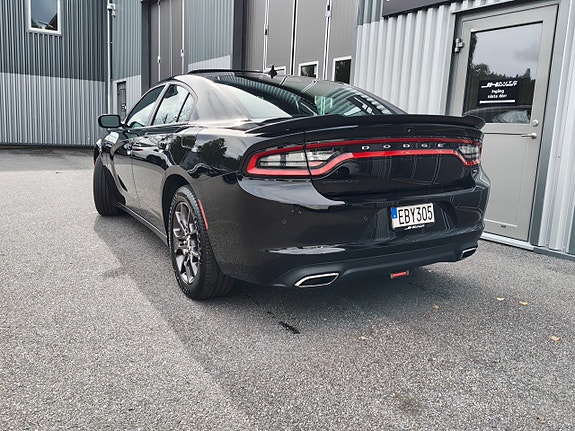 Dodge Charger 9 of 30