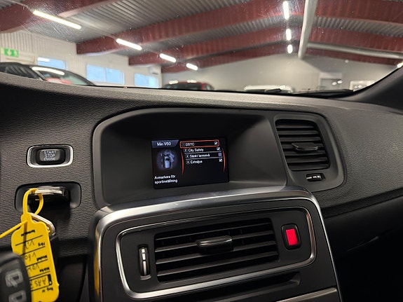 Volvo V60 13 of 17