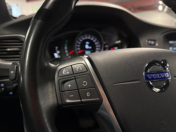 Volvo V60 16 of 17