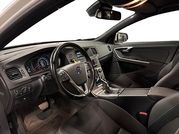 Volvo V60 7 of 17