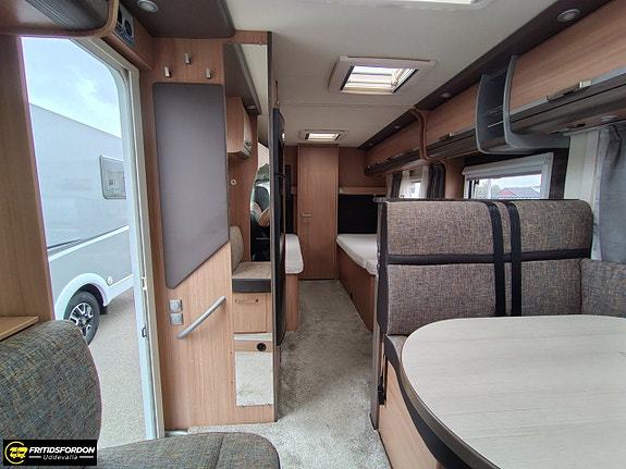 Knaus Sky Ti 700 MEG Silver Selection 7 of 17