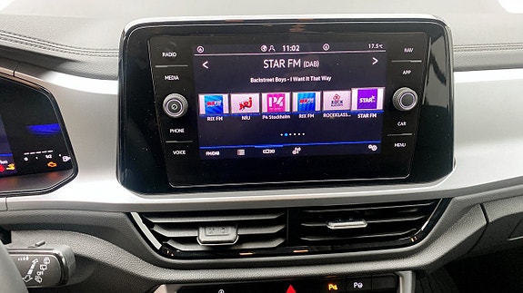 Volkswagen T-Roc 9 of 12