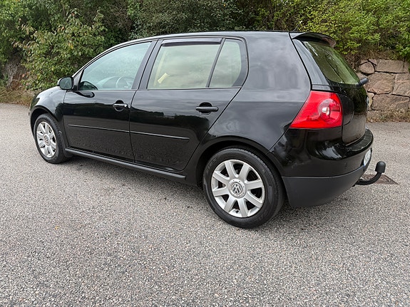 Volkswagen Golf V 15 of 17